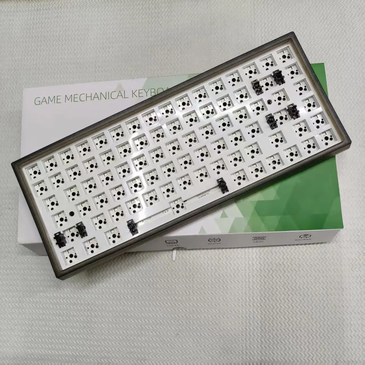 Wired Mini 84 Rgb H…