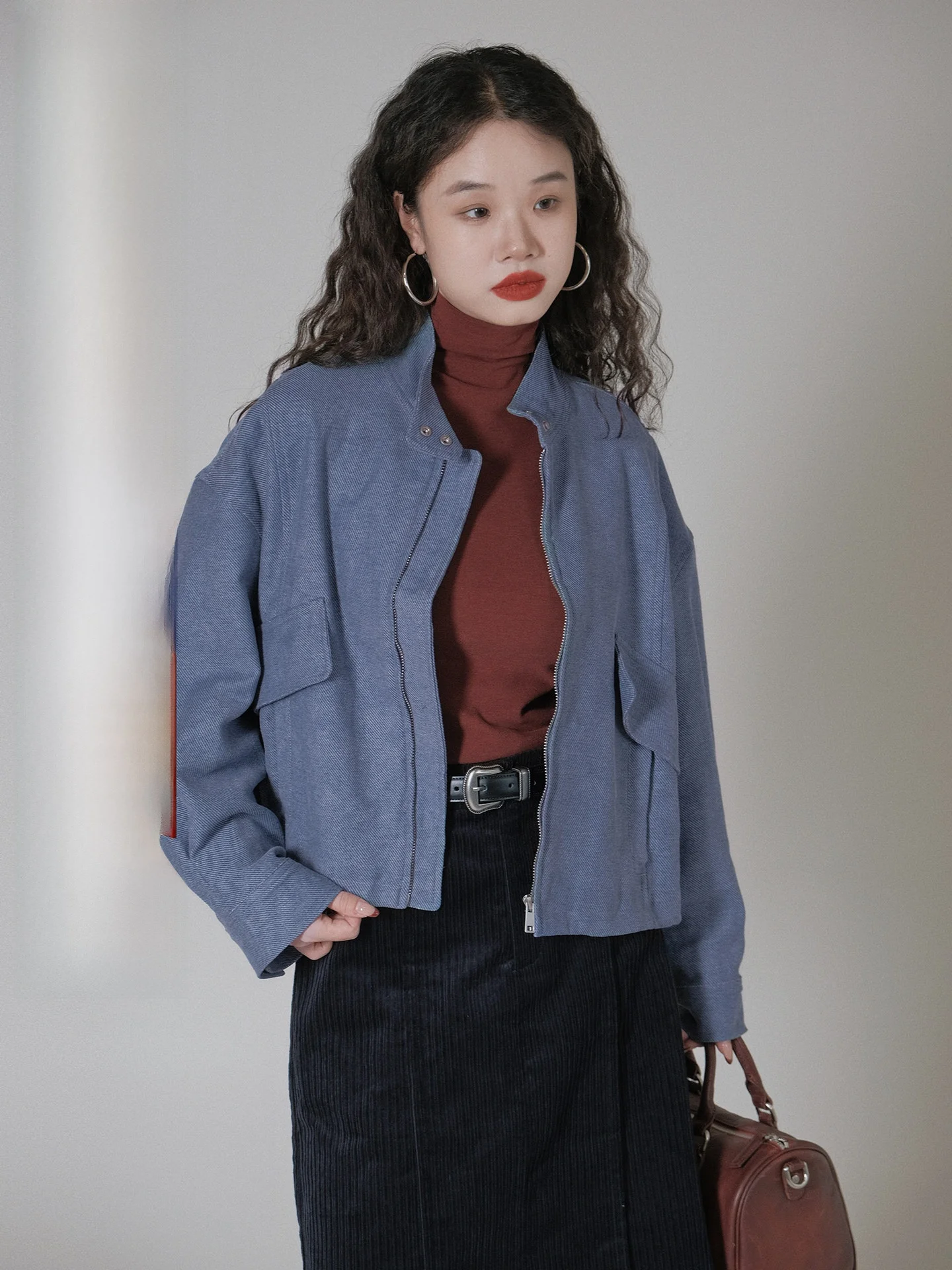 

Модная женская укороченная куртка из чистого хлопка с воротником и молнией, осенняя новинка, повседневная, однотонная, для отдыха