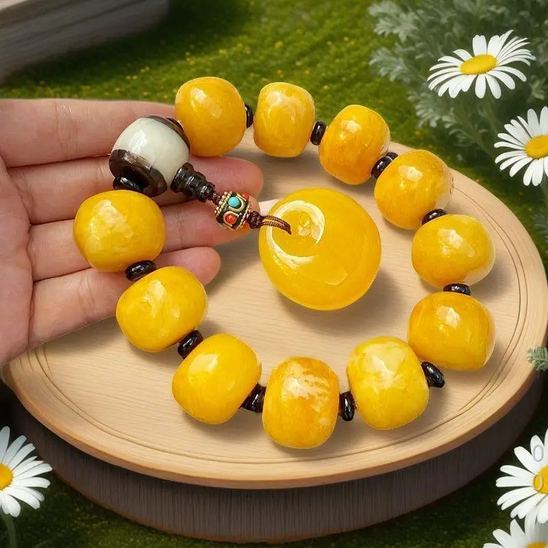 Extra-large optimized hand-crafted fragrant yellow peace pendant , single-loop amber bracelet for men, fashionable