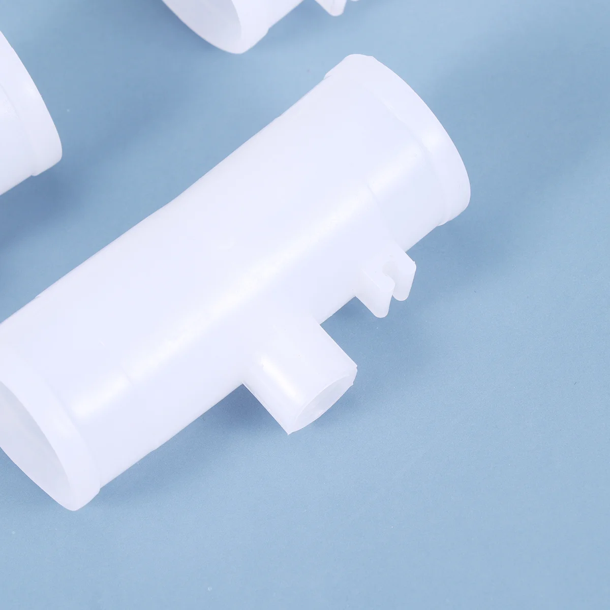 

20pcs Three-Way Water Connector For Chicken Drinker System Farm Supplies Automatic Bird Hydration Tool Pigeon Quail Drinking