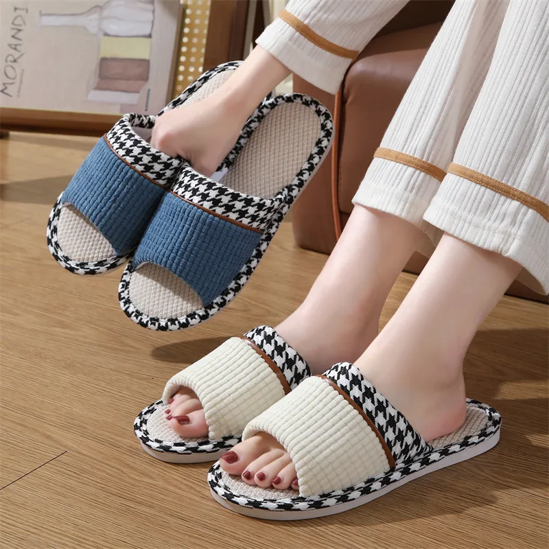 Plaid Pattern Indoor House Slippers for Women Open Toe Lightweight Soft Sole Linen Slippers Woman Comfort Non Slip Home Slides
