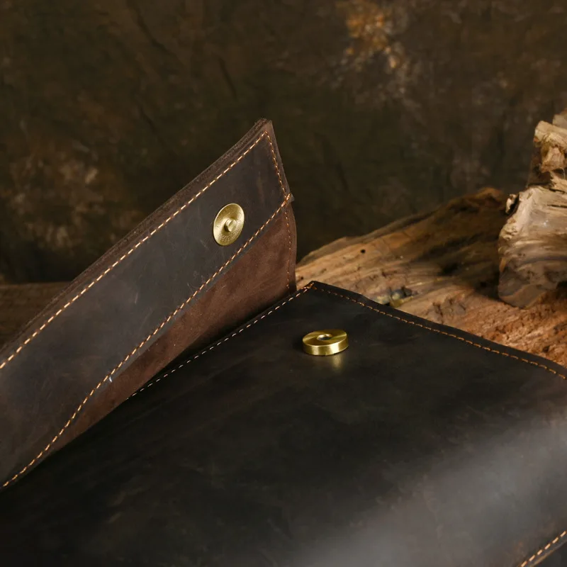 

2023 New Retro Handmade Crazy Leather Men's oulder Bag Casual Crossbody Postal Bag Trendy Pure Color Zipper Closure