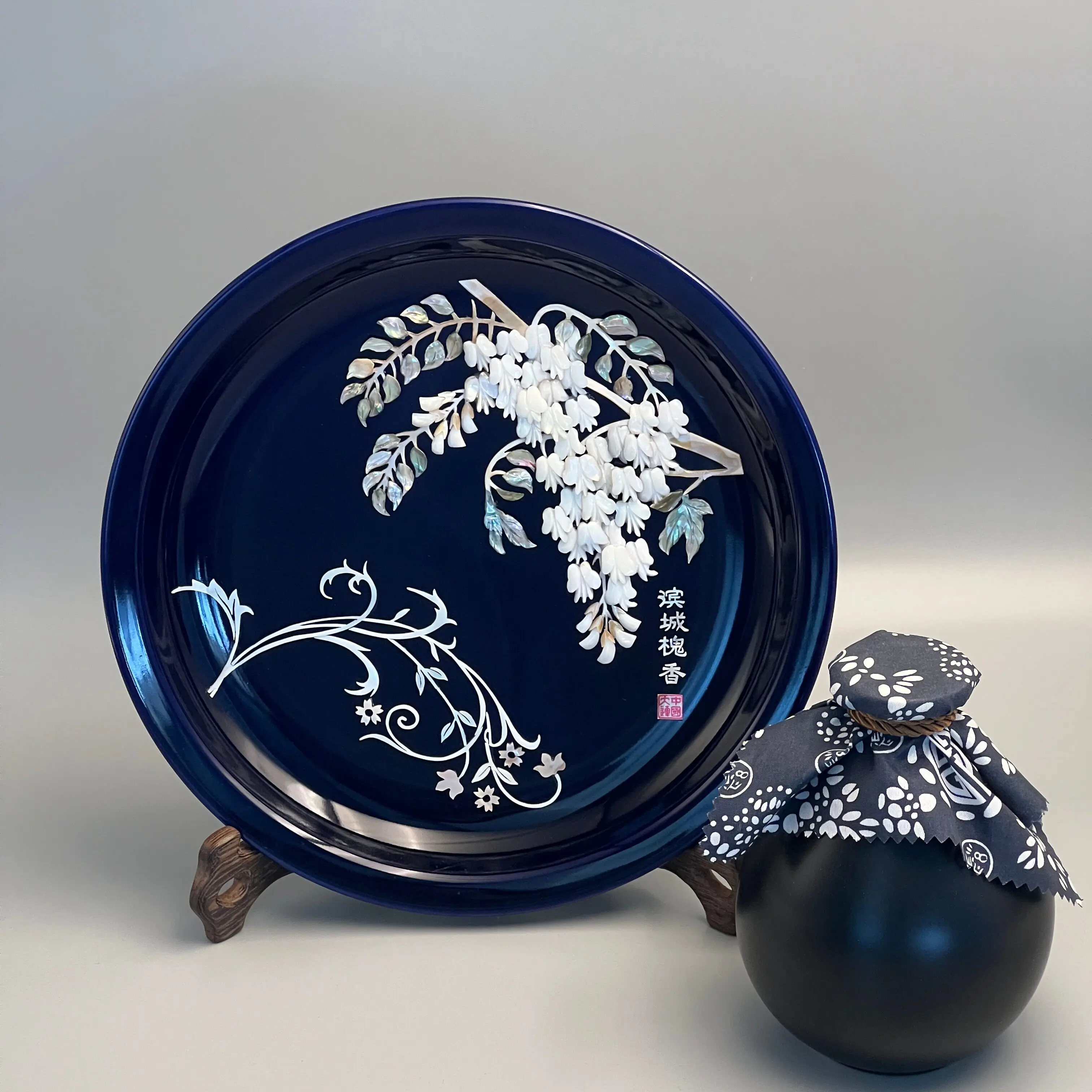 Chinese Intangible Heritage Shell Carving Plate, Desktop Ornament Souvenir & Home Decor Gift