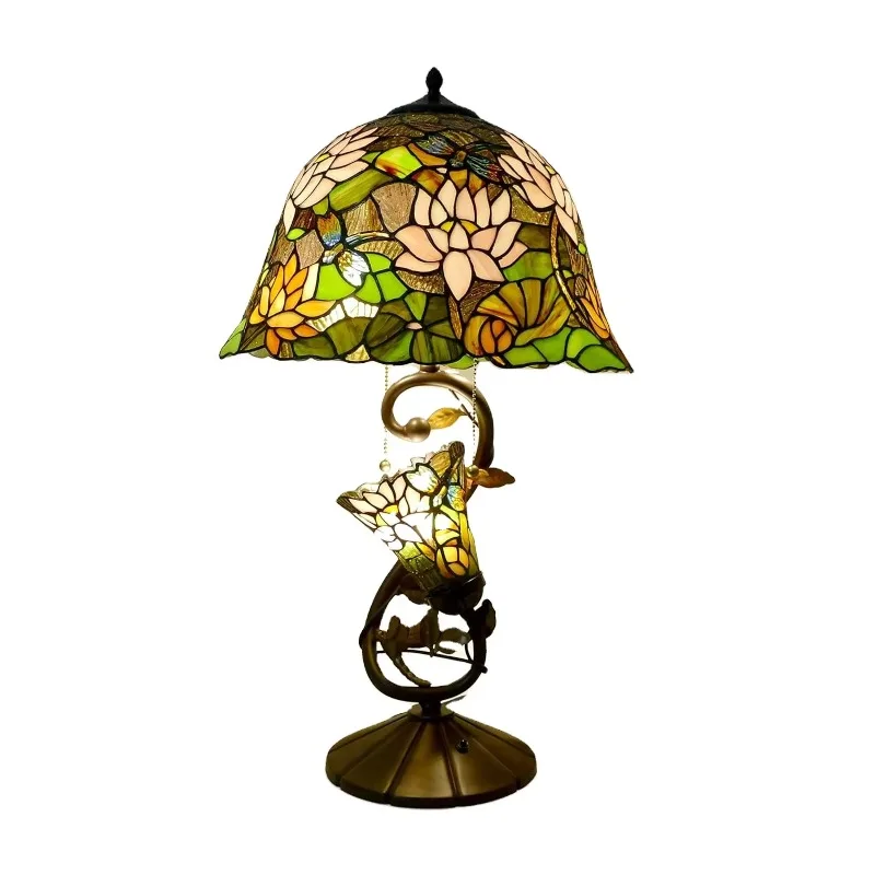 

Heart bead style stained glass desk lamp antique desk reading lamp decoration