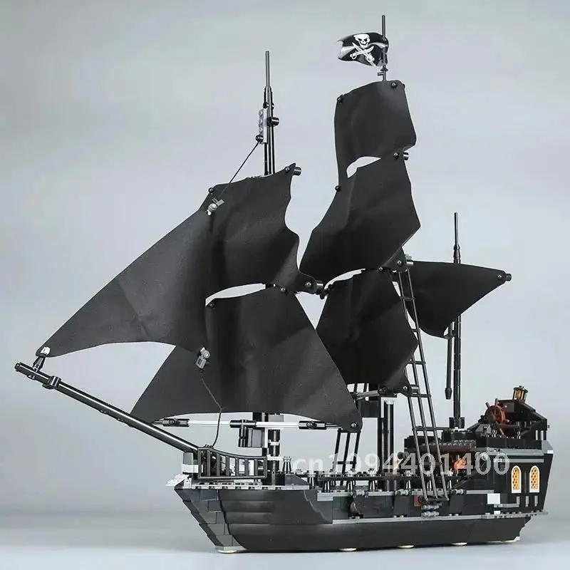 Pirates The Black Pearl And Queen Anne's Revenge Ship Building Block Model Assemble Bricks Toys Kids Gifts Fit MOC 4195 4184 Set