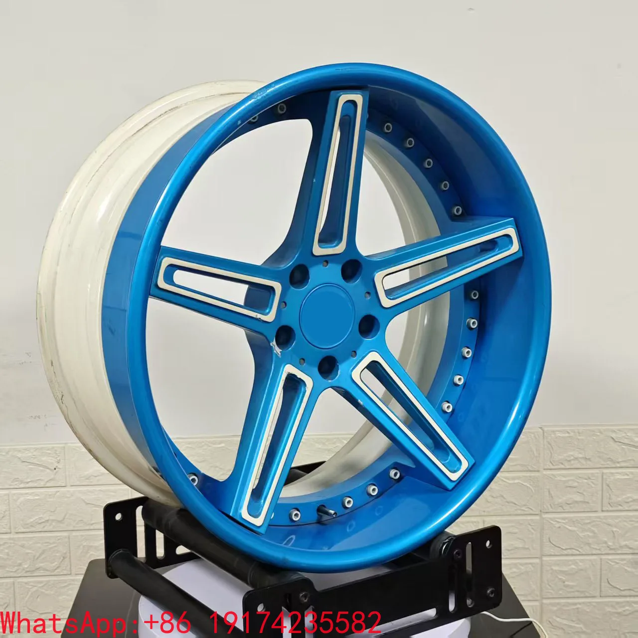 

Star Shape 20 Inch 5 Hole 3-Piece Aluminum Alloy Wheels Rims for Passenger Cars