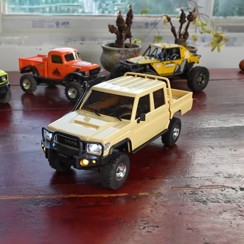 1/18 UCX1801 PRO RC Car LC79 2.4G 4WD Off-Road Pickup Brushless Simulação Caminhão Elétrico Controle Remoto Carros Modelo Brinquedo Presente
