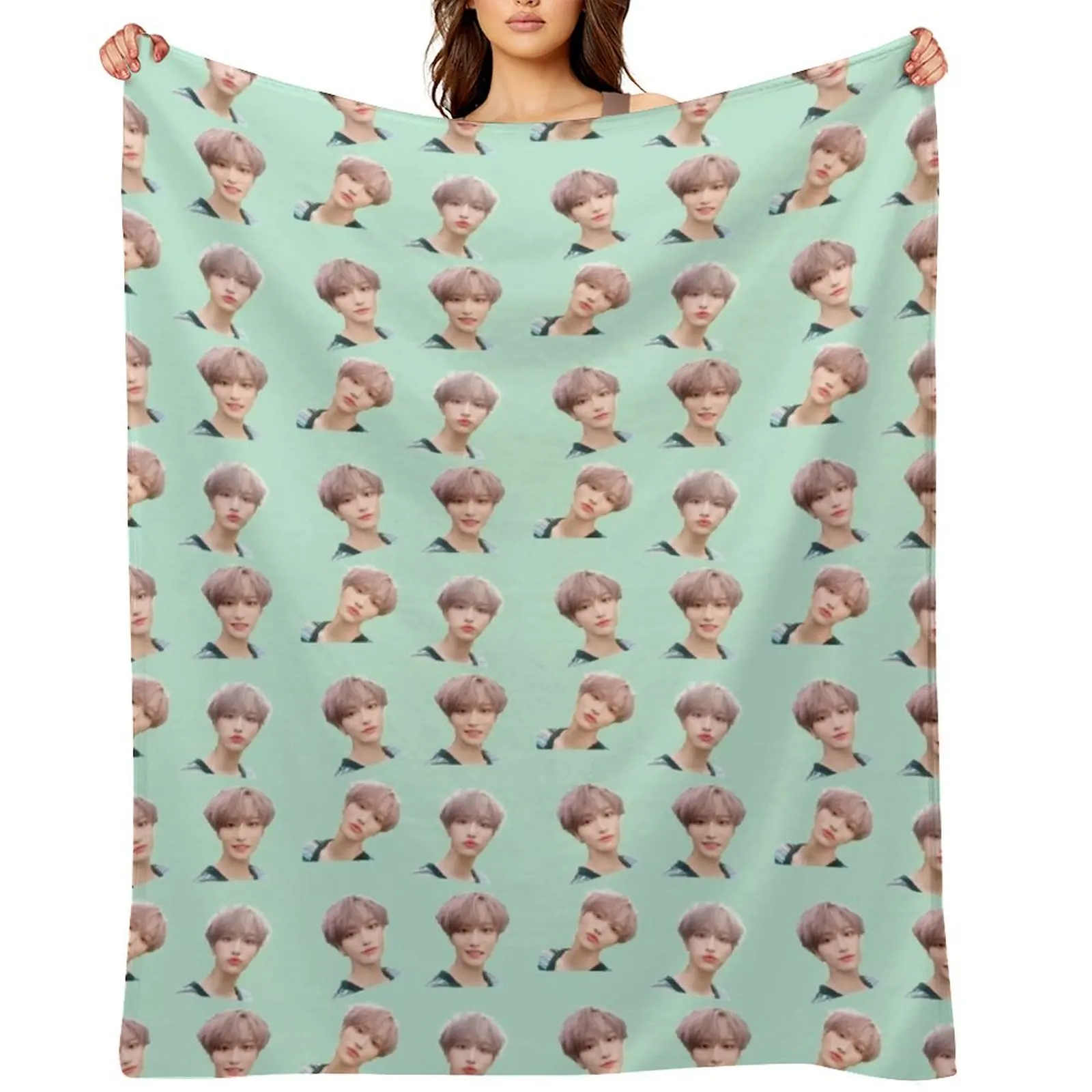 ATEEZ Seonghwa Pack Throw Blanket Furry Multi-Purpose wednesday Kid'S Blankets