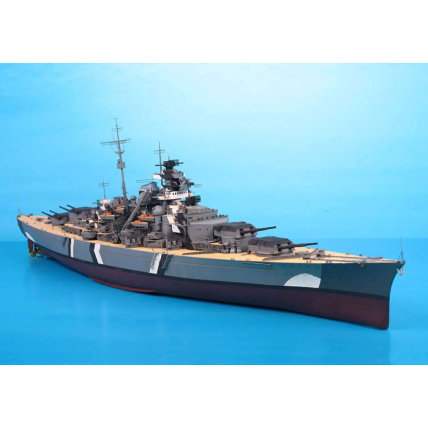 

Модель корабля Trumpeter 03702 1/200: немецкий линкор KM Bismarck, статическая модель военного корабля, профессиональная коллекционная реплика для взрослых, для самостоятельной сборки. ​