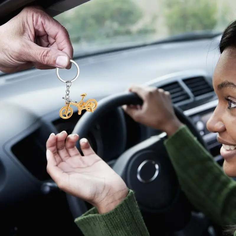 

Cycling Lover Bike Keyrings Zinc Alloy Bike Keychain Bag Ornament Compact Classic Keyrings Pendant Souvenir For Girls Teens
