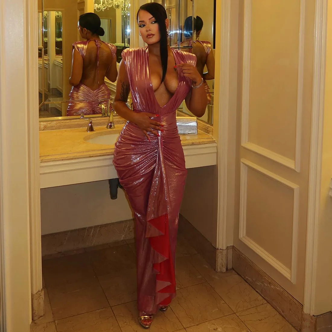 

Сексуальное Металлическое Длинное Платье для Вечеринок и Клубов, Коллекция 2026, Женская Одежда Осень-Зима, Роскошное Облегающее Плиссированное Макси-платье для Вечеринок