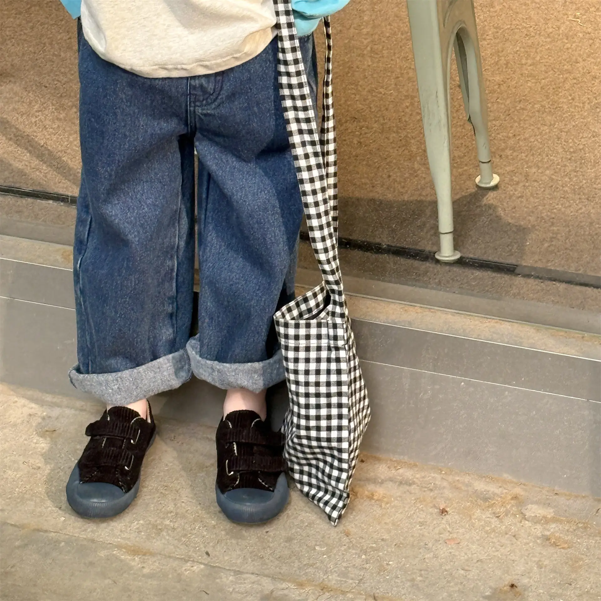 

2025 Autumn New Children Loose Denim Trousers Girls Casual Pants Fashion Boys Patch Jeans Kids Harem Pants Baby Clothes