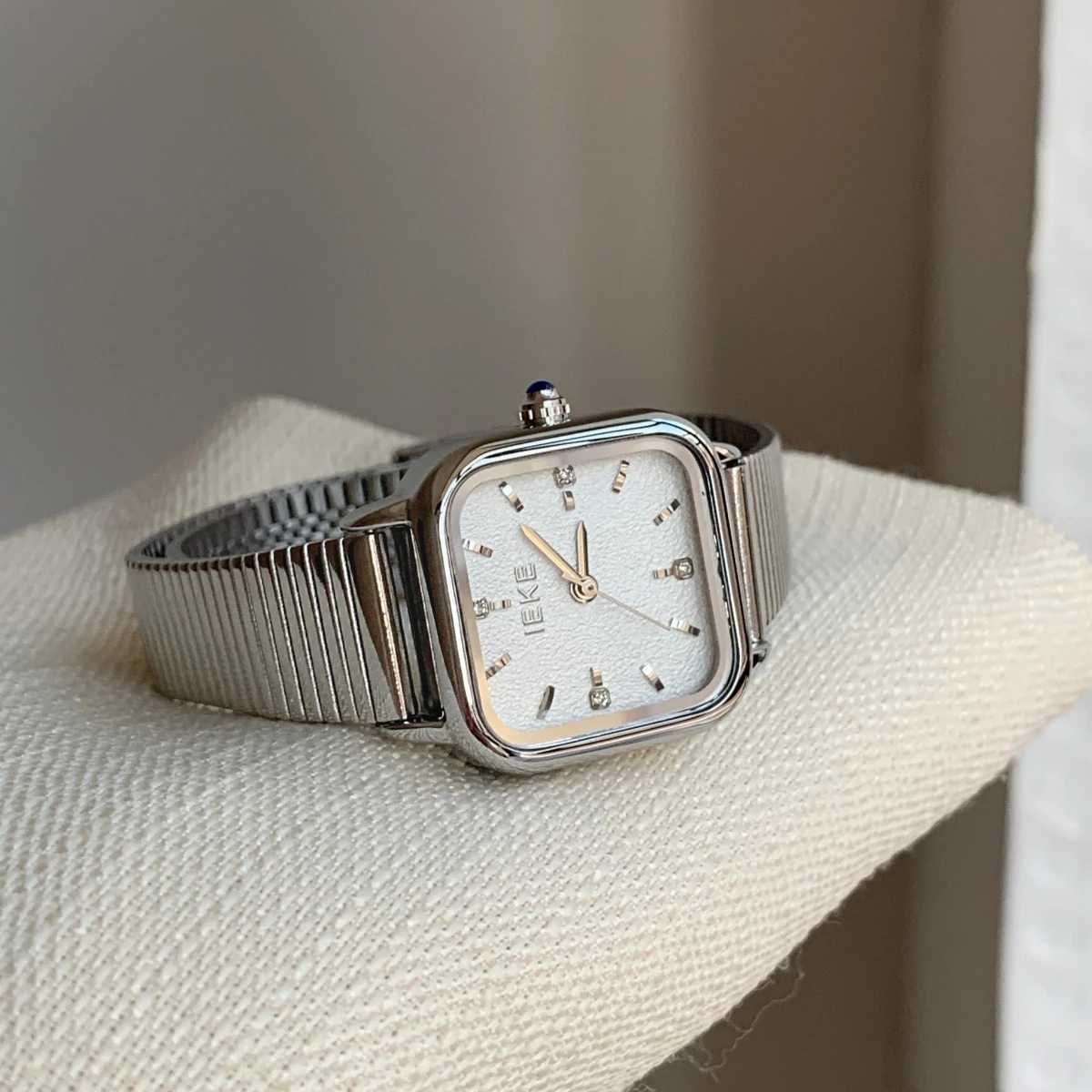 

Korean Style Square Dial Watch, Women'S Fashionable, Simple, Sophisticated, And Versatile. A High-End Selection Of Watches.