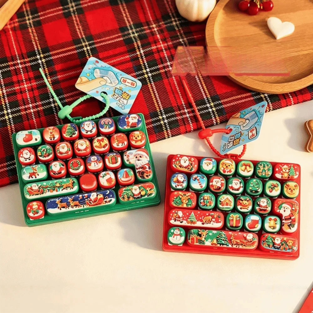 Creative 26 Key Keyboard Keychain Stress Relief Cartoon Christmas Keychain Fidget Button Decompression