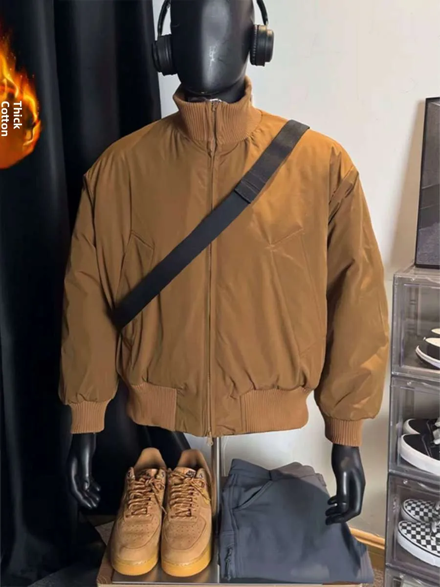 سترة رجالية سميكة من القطن بمقاس كبير وتصميم فضفاض مع ياقة عالية مقاومة للماء وأنيقة للخريف والشتاء