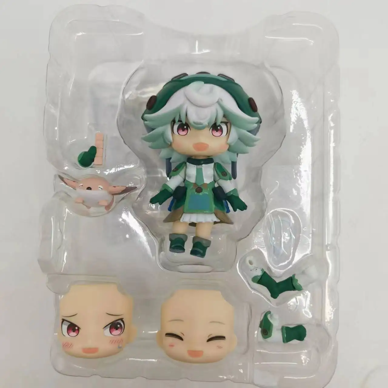 Anime Made in Abyss gousset doré 1888 Figure jouets mignons pour filles pour cadeau d'anniversaire pour enfants 10 cm