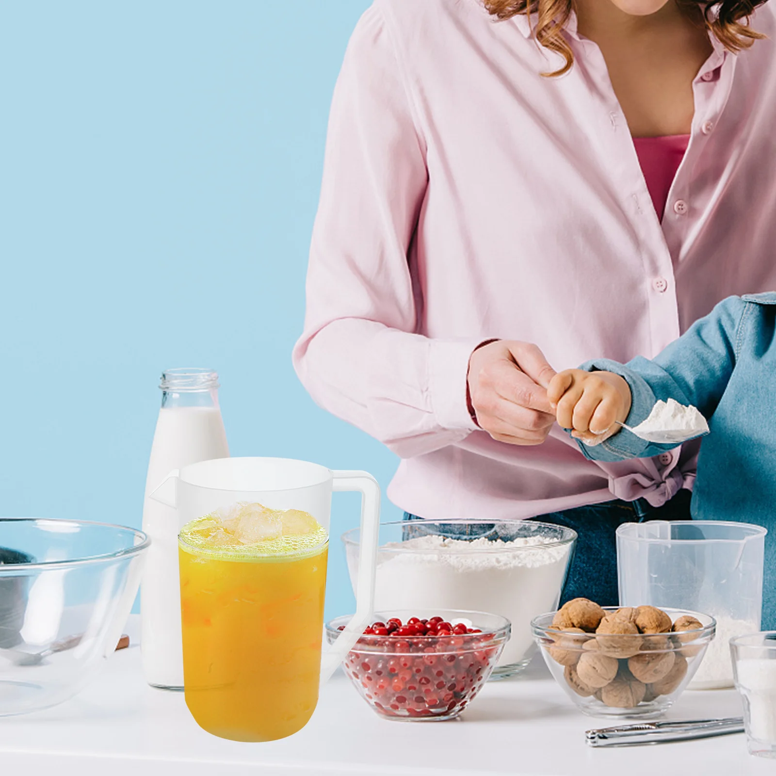 

Cold Water Pitcher Large Capacity Plastic Jug With Lid For Juice Tea Lemonade Drink Dispenser Kitchen Beverage Server