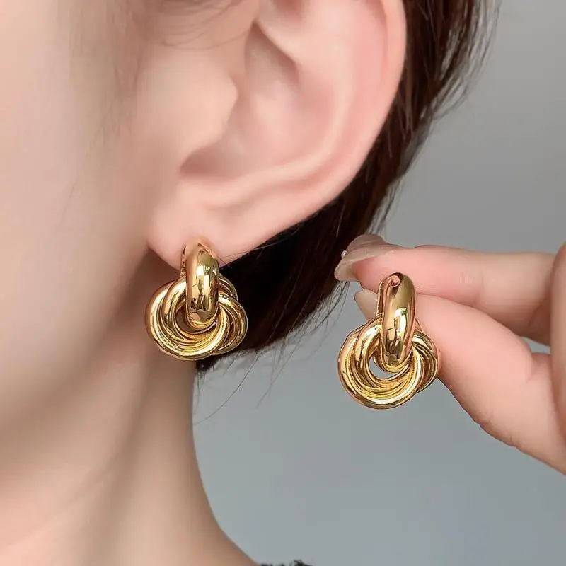 925 Silver Needle Korean Circle Geometric Earrings For Women Metal Jewelry 2026 Trending New Women's Gold Color Earrings A96