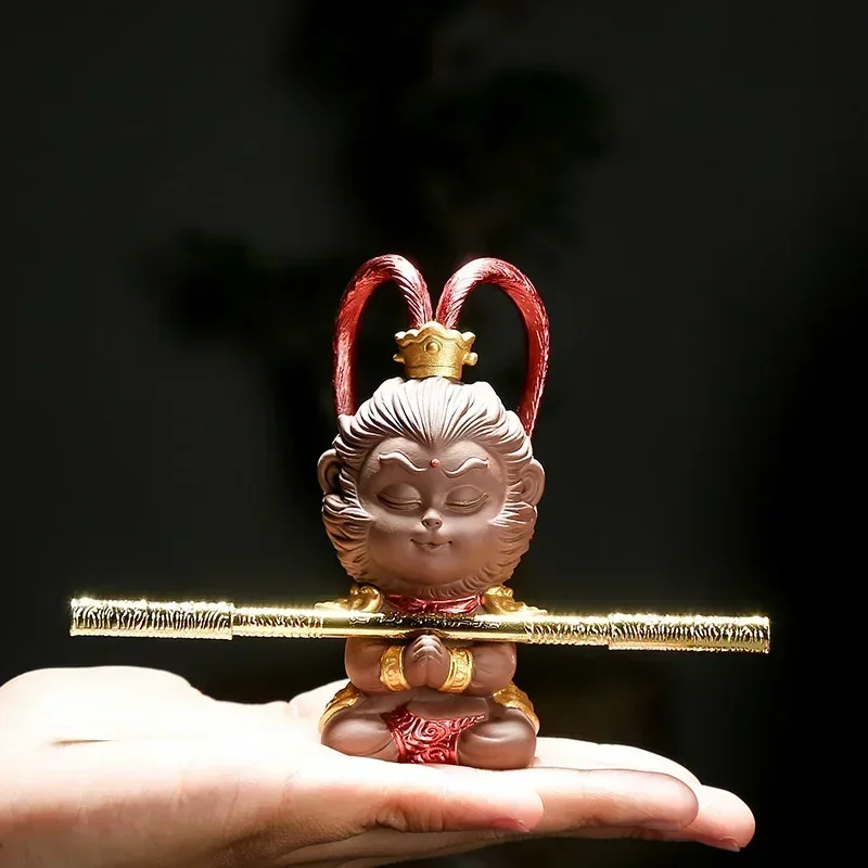 Wukong ornaments creative Qitian Dasheng tea pet boutique purple sand fighting over Buddha kung fu tea set home small ornaments