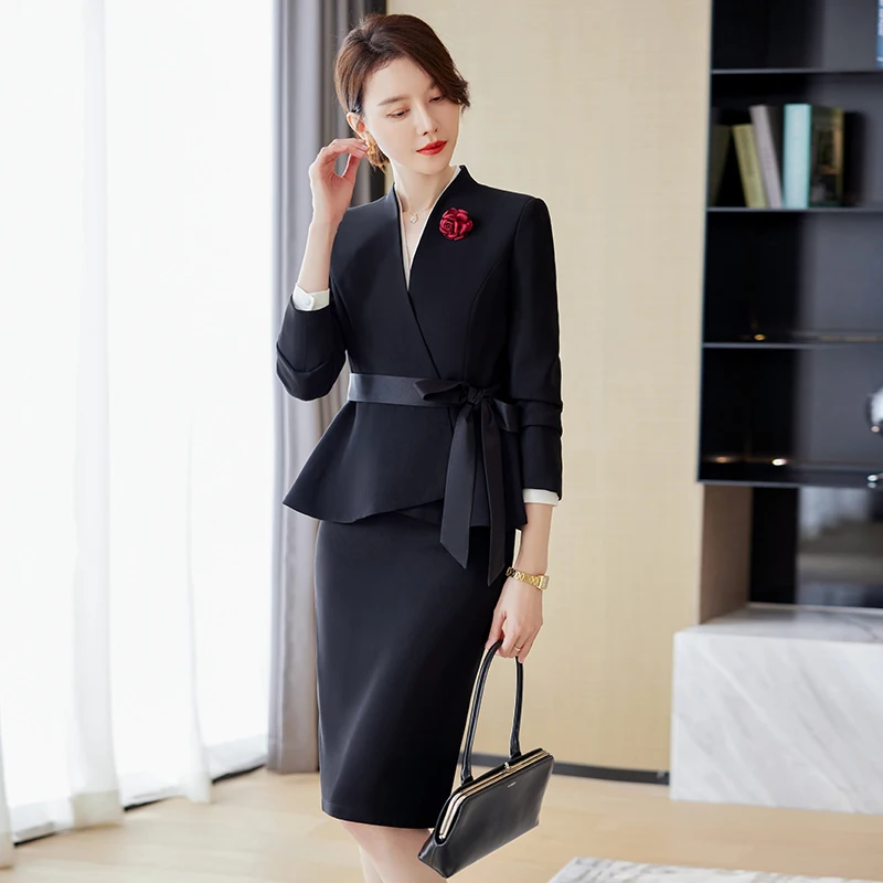 Fashion professional womenswear spring and summer new suits and short skirt suits show elegant temperament