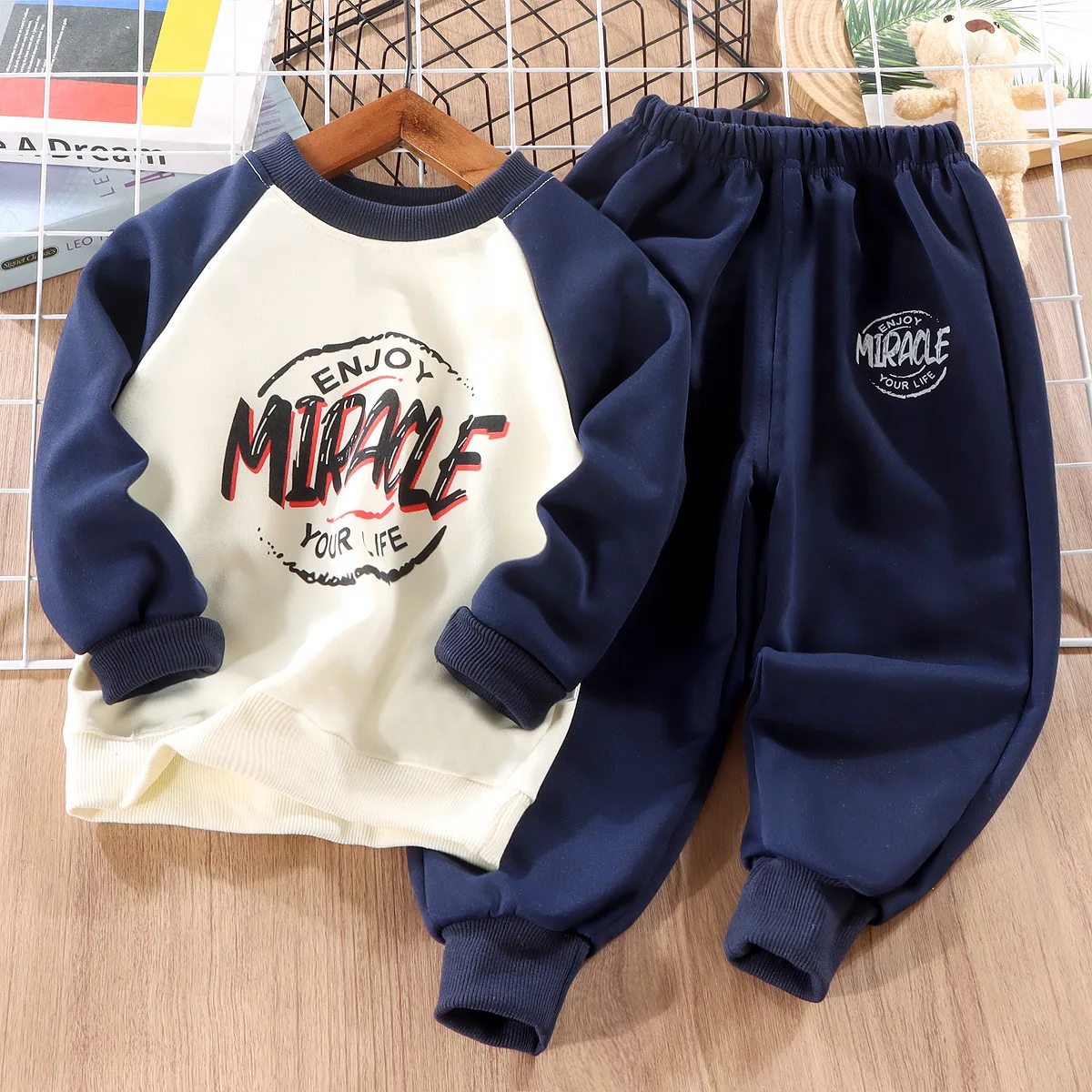 Children's Korean Version Set Boys' Spring and Autumn Letter Printed Round Neck Casual Sports Two-Piece Set 1-7 Years Old
