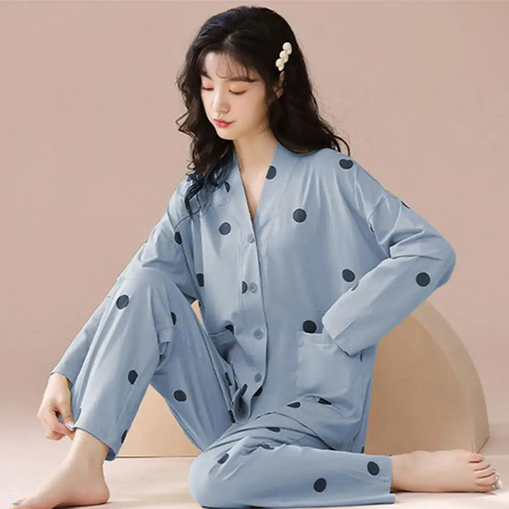 2Pcs/Set   This women's loungewear is made of polyester, which is cool, lightweight, smooth and feels better to the touch.