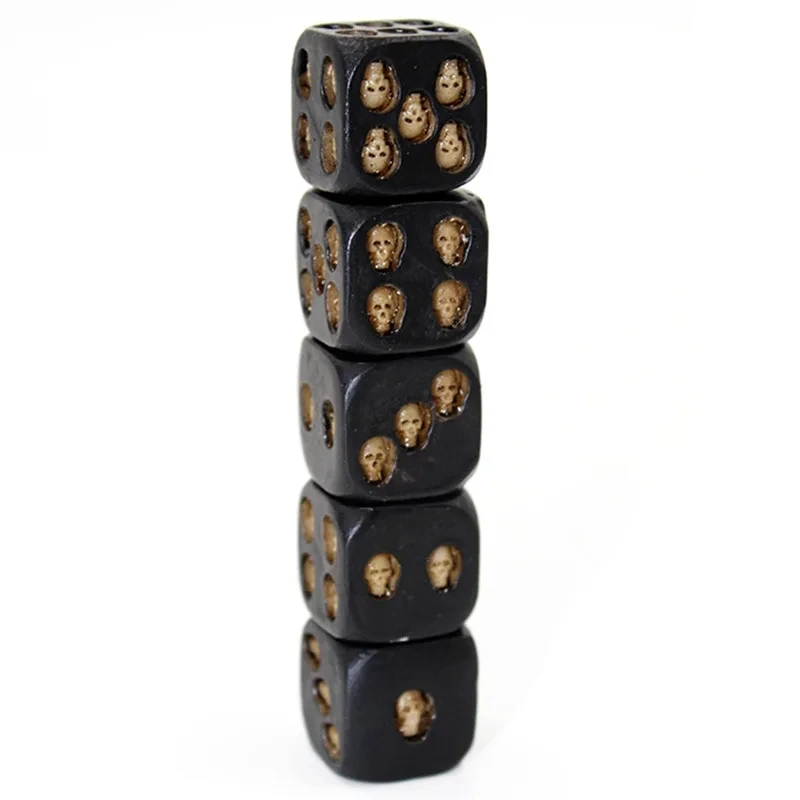 New 5pcs/Set 18mm Resin Skull Dice Statue Halloween Board Game Dice Office Desk Decor Toy Halloween Party Decoration