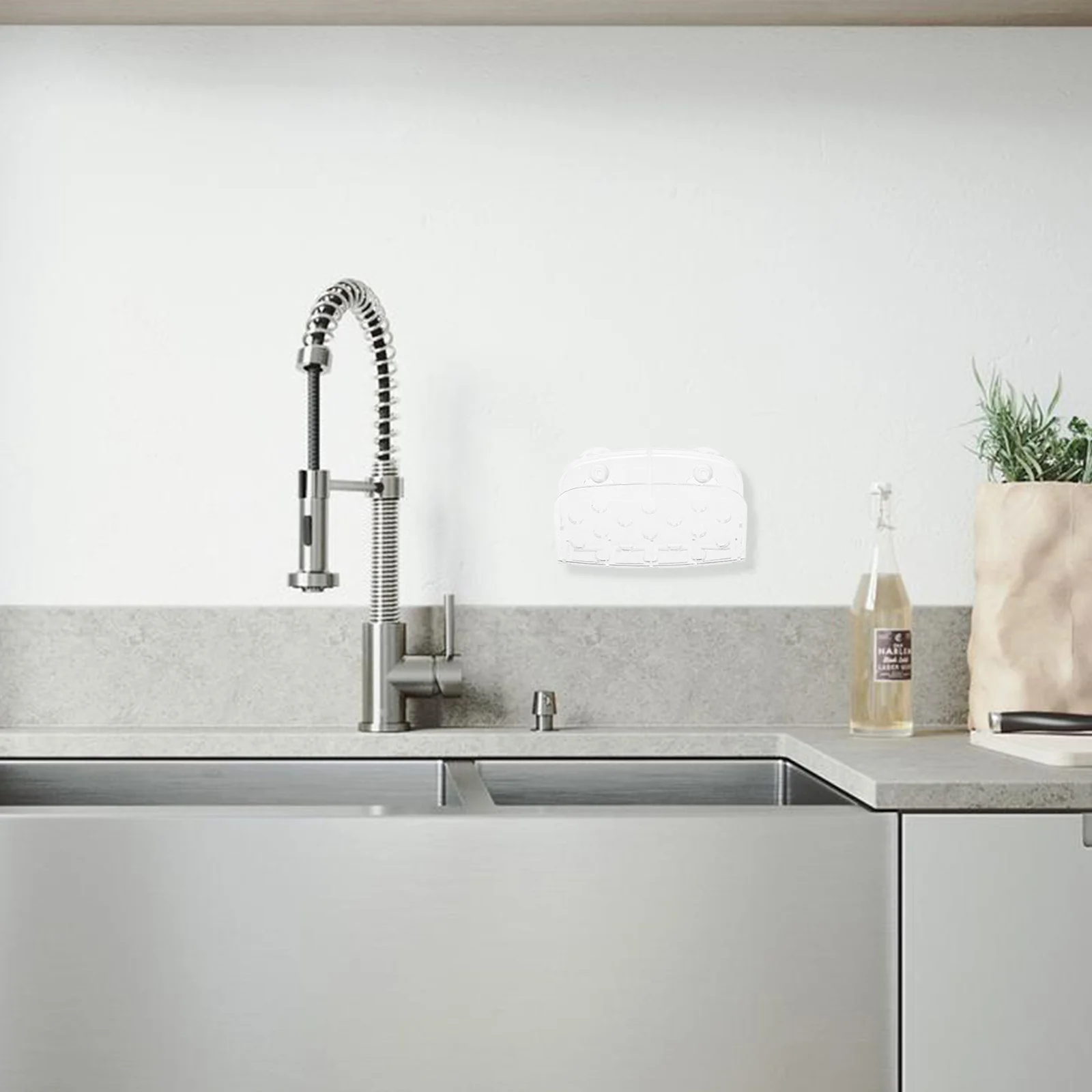 

2Pcs Suction Cup Sponge Holder Kitchen Sink Organizer Dish Sponge Storage Basket Hollow Design Drainage