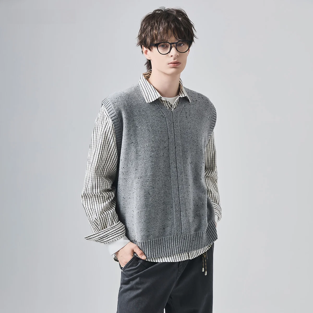 

Мужской вязаный свитер-жилет свободного кроя с V-образным вырезом, универсальный базовый слой с точечным узором для повседневной носки, молодежный стиль