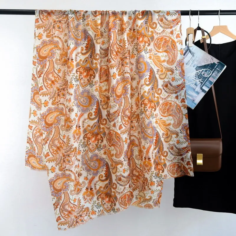 Echarpe-en-velours-leger-a-motif-floral-retro-pour-femme-en-laine-hydrosoluble-polyvalente-longue-et-chaude-pour-l'automne-et-l'hiver-utilisable-comme-chale-d'epaule