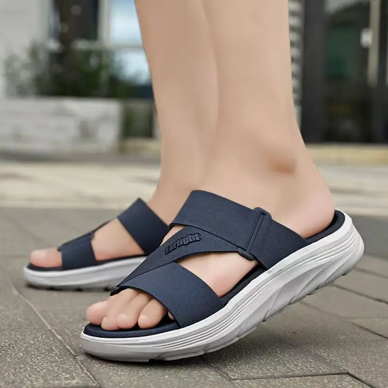 Men Thick Sole One Word Casual Sports Slippers Summer New Soft Sole Non Slip Lightweight Waterproof Outdoor Beach Slipper Sandal