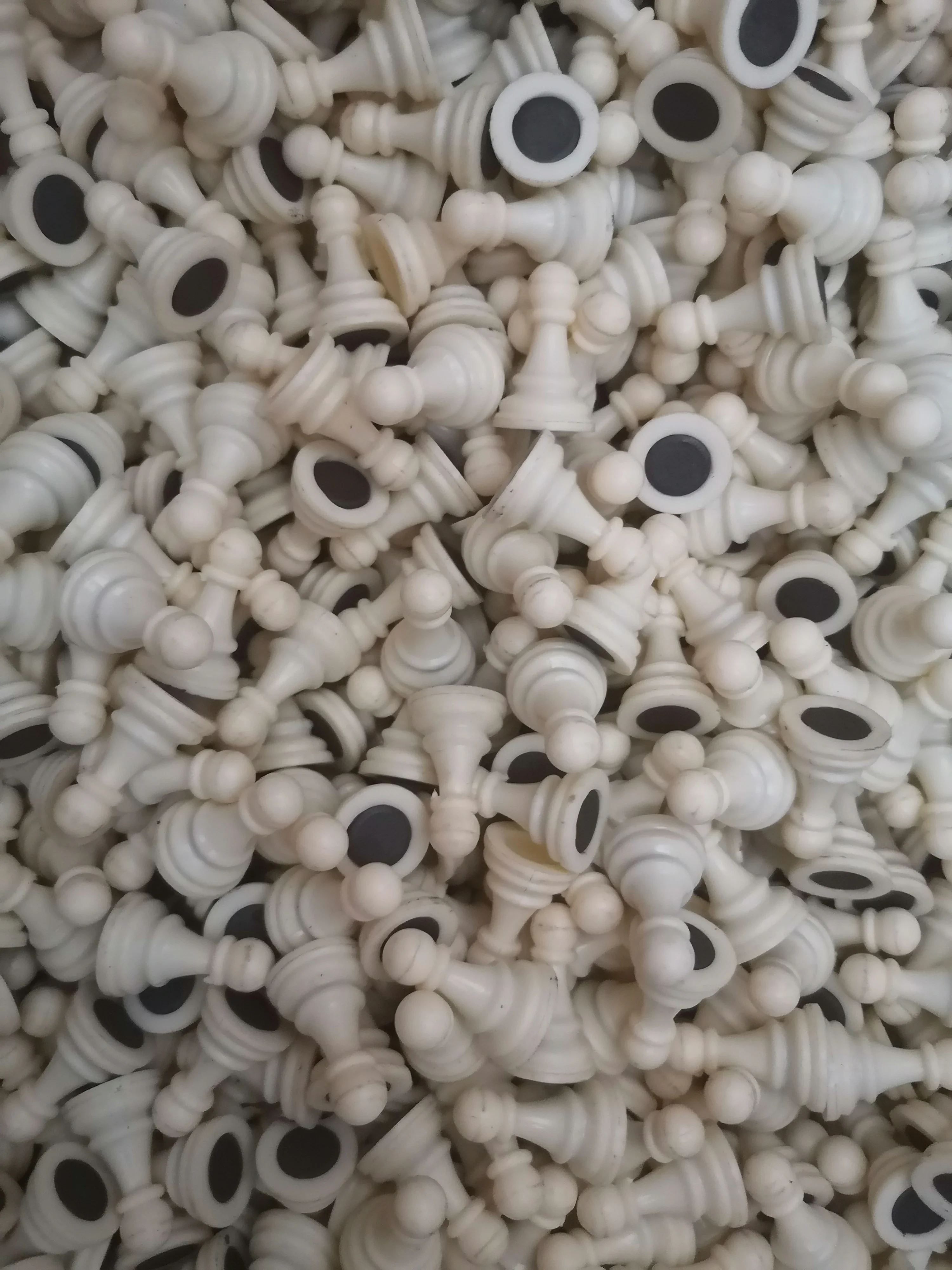 Mesin pembuat rakitan catur