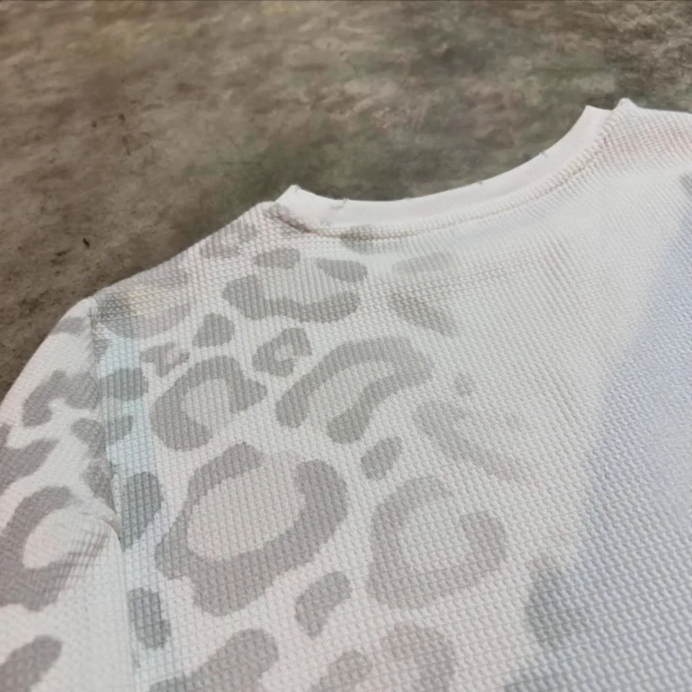 Thumbnail 3 - #37 Best Womens Long Sleeve T-Shirts to Buy In 2026