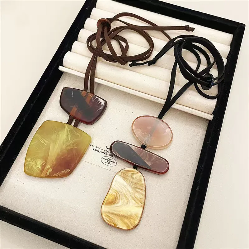 

2025 New Model Bohemian style acrylic resin irregular personality pendant long autumn winter sweater chain necklace women