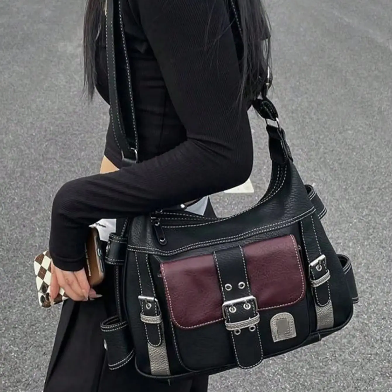 

Korean Retro Motorcycle Chic Bag for Women Large Capacity Versatile Fashionable Single Shoulder Crossbody Tote Bag