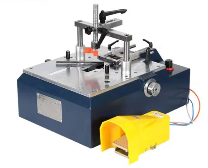 Advanced Desktop Pneumatic Joiner Picture Frame Making Machine Frame Joiner for Photo Frame Woodworking Processing