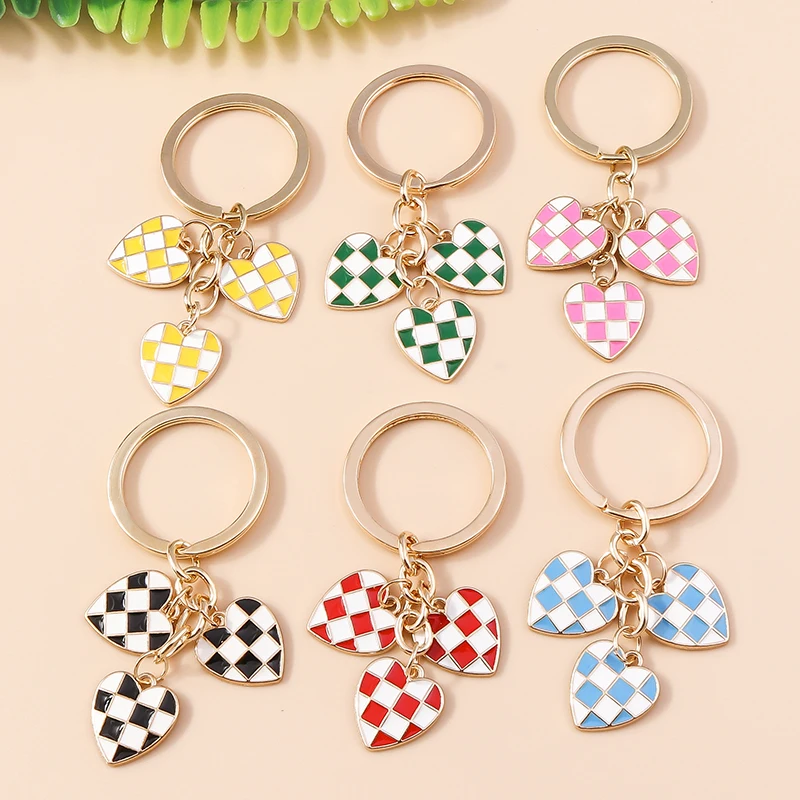 Niedlicher Schlüsselanhänger in Herzform, ein ideales Geschenk für Frauen und Männer, als Souvenir, für Autoschlüssel oder Handtaschen, zum Selbergestalten von Schmuck und als Accessoire. – Detail 16