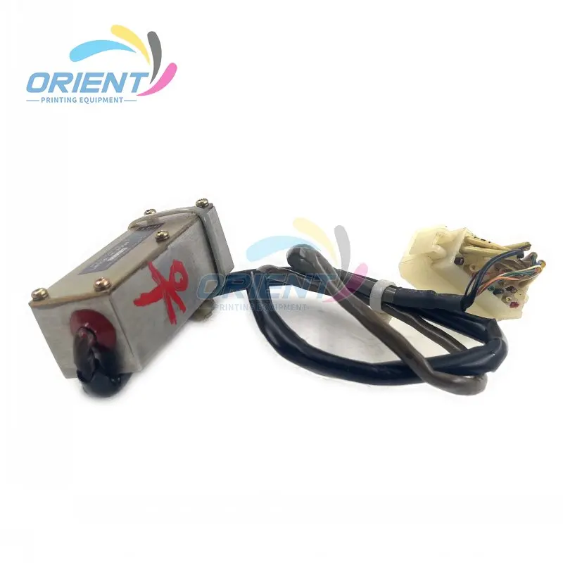 

Original LN10A-1K-A004 FHH-3018-004 Potentiometer for Komori Machine LN10A1KA004 FHH3018004 Pot Printing Spare Parts