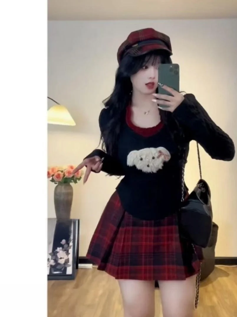 

Slimming Red Plaid Short Skirt And Long Sleeve round Neck Top Set for plus Size Women New Year Spring Fashion Two Piece Suit