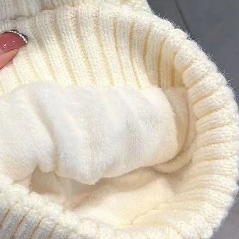 Berretti di moda caldi invernali Cappelli lavorati a maglia per le donne Ragazze Palla di pelliccia sintetica Berretti di lana Skullies Ricamo Cappello foderato in pile a prova di freddo