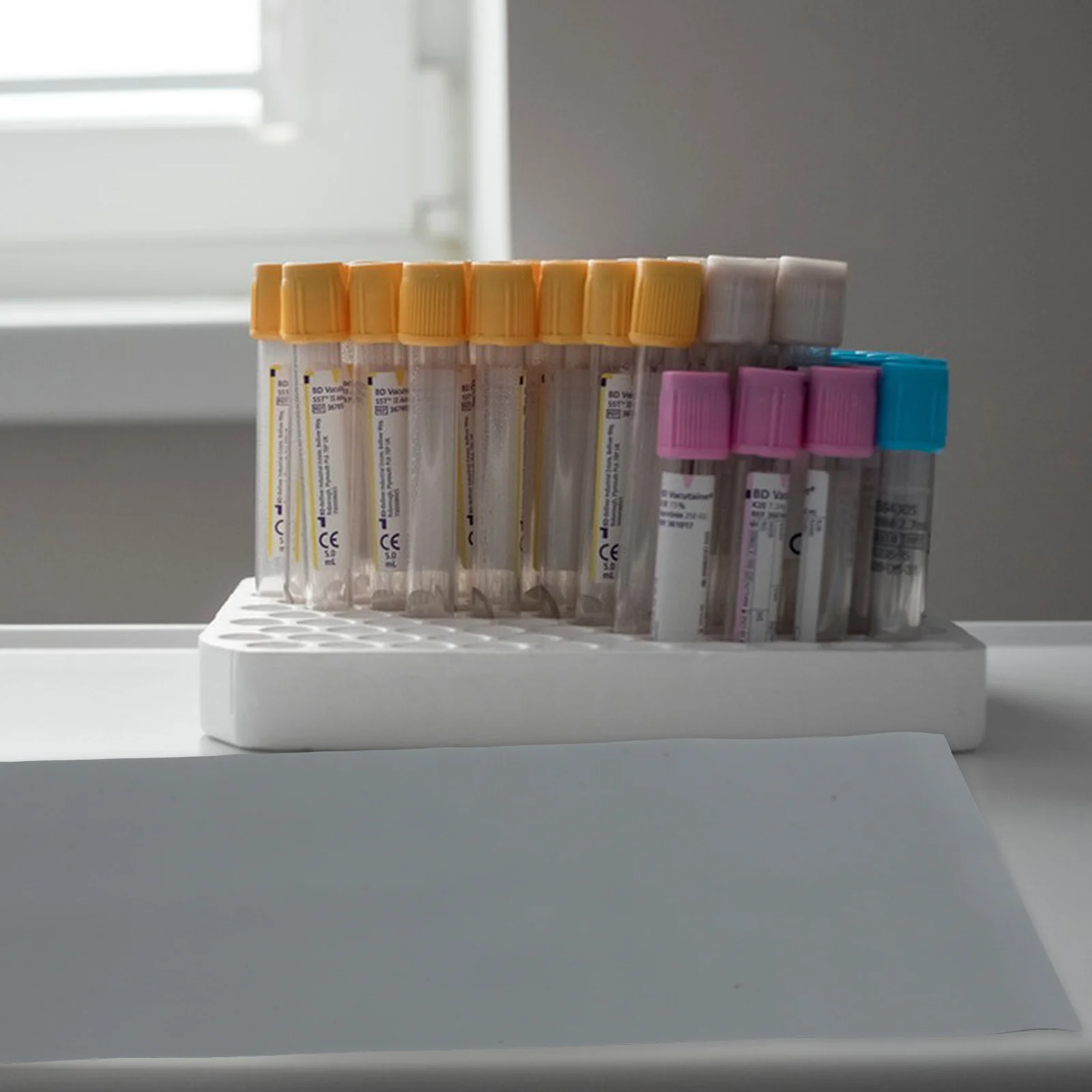 

Large Heat Resistant Rubber Anti Static Mat Soldering Workbench Mat Insulating Pad for Electronics Repair Laboratory Workstation