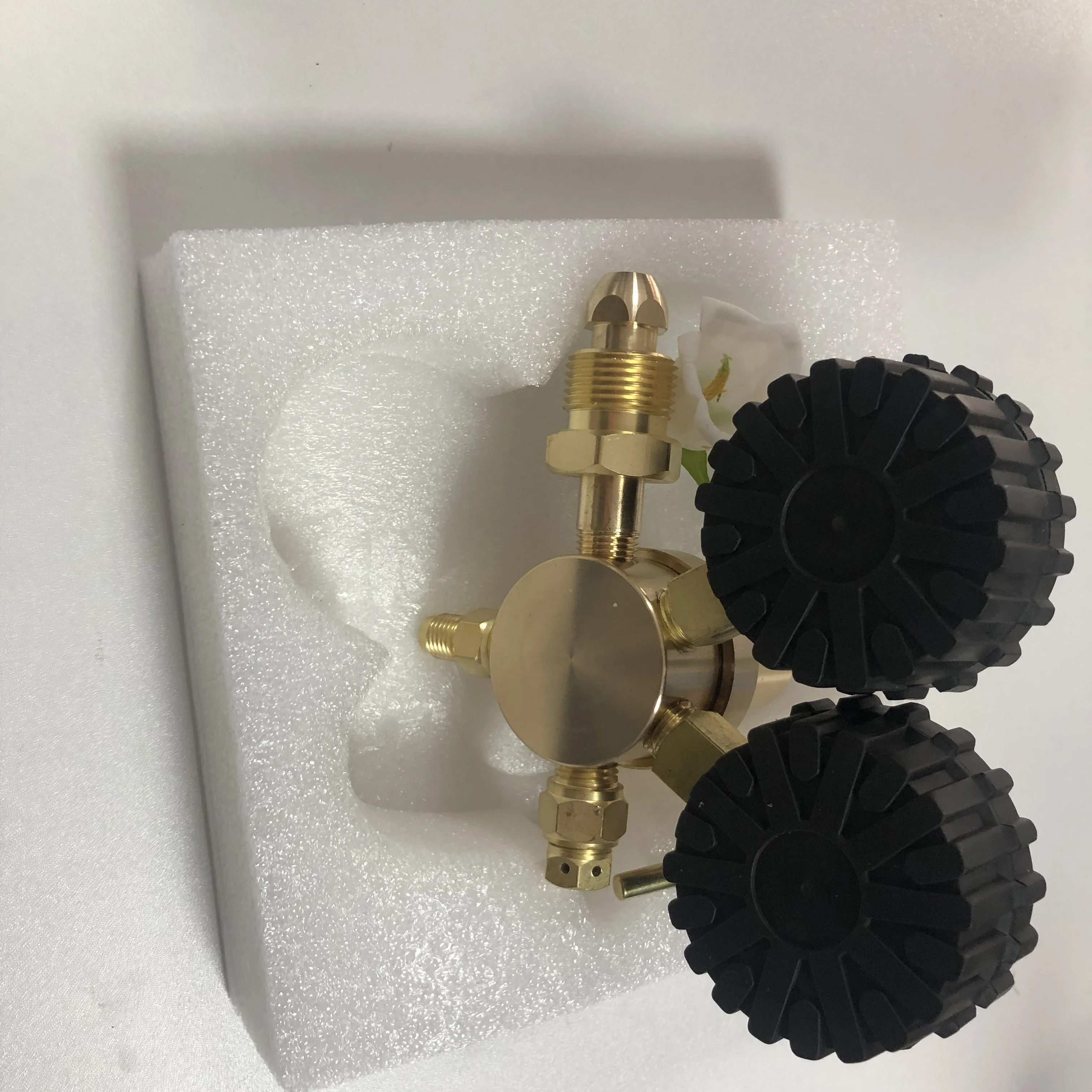 1/4 "نحاس النيتروجين منظم 0-600PSI صمام تخفيض ضغط الغاز اتصال مقاييس CGA580