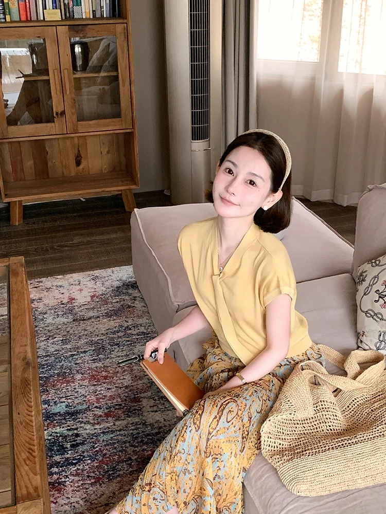 

Soft Silk Cotton Knitted Top Women's V-neck Knot Design Spring Commute Casual Fashion Sexy Style Artme Knitwear