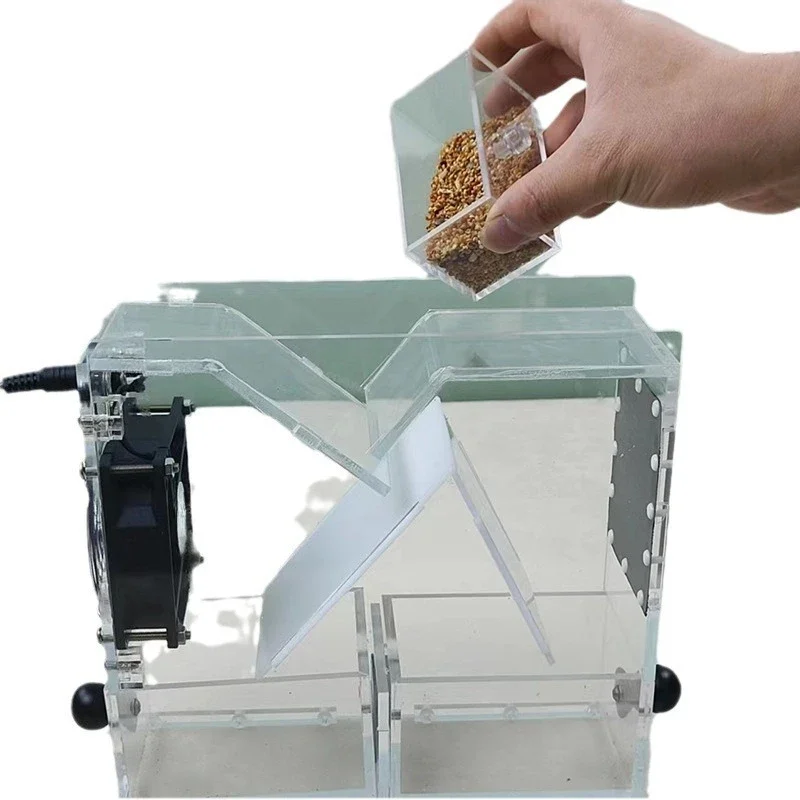 Bird food blowing shell, bird food cleaning and screening machine, feed impurity separation, adjustable wind speed