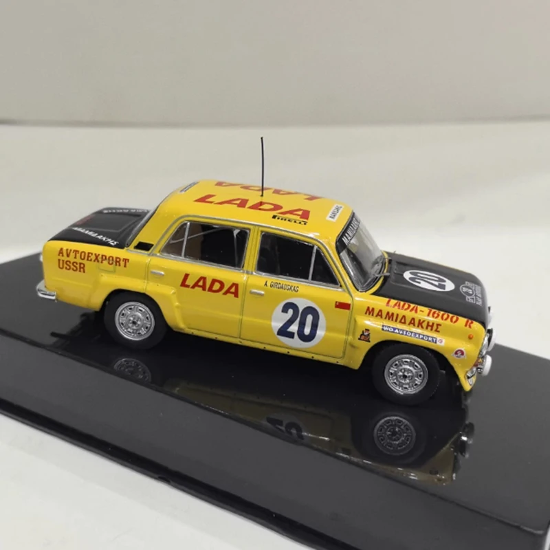 IXO 1:43 스케일 라다 1600 R # 20 1978 합금 시뮬레이션 자동차 모델 정적 수집 장식용 휴일 선물 장난감 기념품 선물