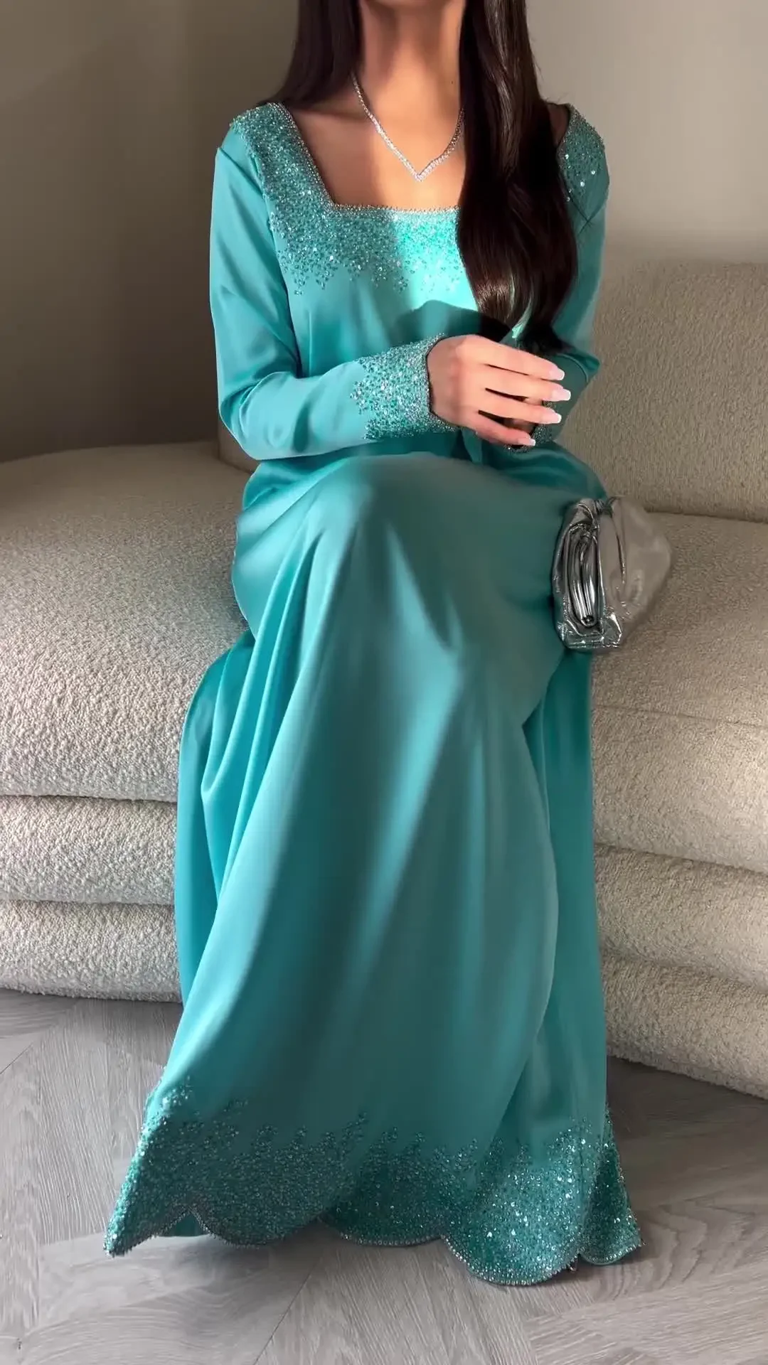 Elegant Long Sleeves Prom Dresses Square Blue Beadings Crystals Evening Dresses Floor Length Formal Party Dresses