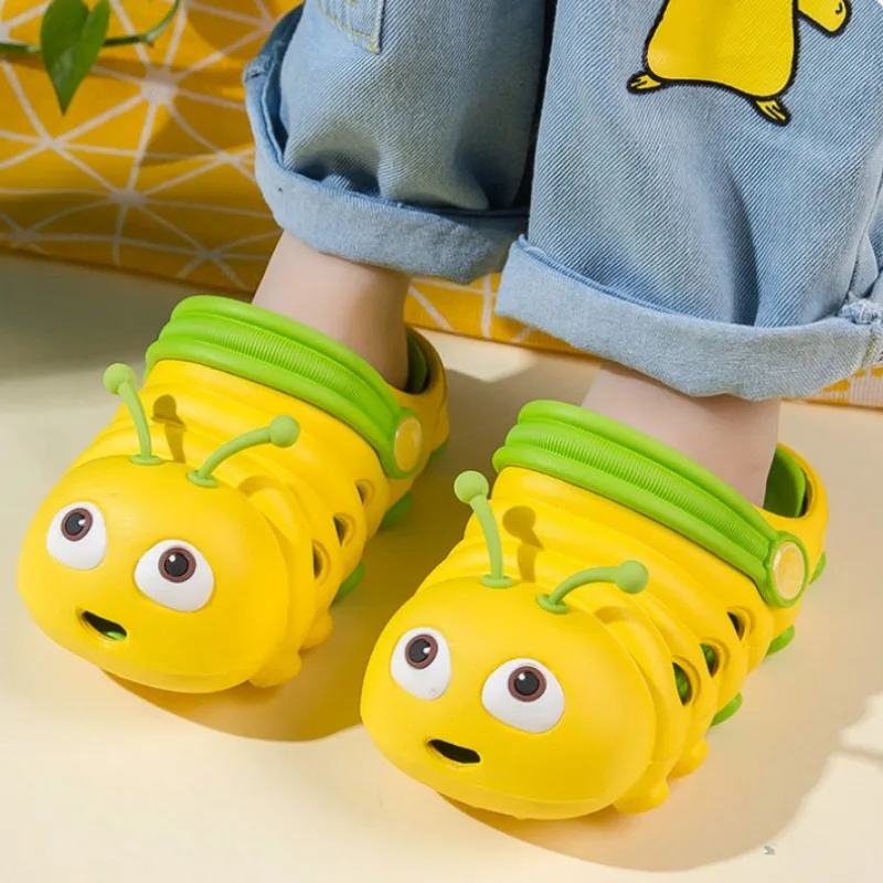 

New Children Hole Shoes Caterpillar Cute Cartoon Baby Boys Girls Sandals Breathable Soft Sole Non-slip Kids Slipper for 1-4Y