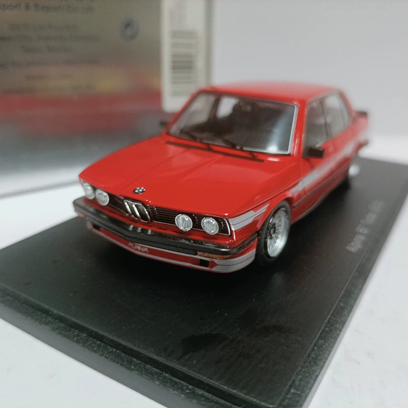 

Spark масштаб 1/43 Alpina B7 Turbo E12 модель автомобиля из смолы, статическая коллекция, украшенные праздничные подарки, игрушки, сувенирный подарок