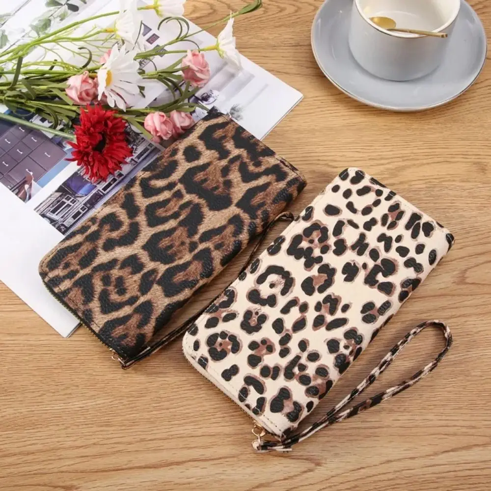 New Leather Leopard Print Wristlet Wallet Vintage Long Credit Card Wallet Zipper Cell Phone Purse Women
