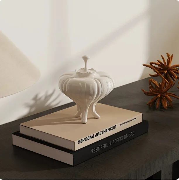 High-end ceramic three-legged incense burner melon petal shape aromatherapy burner tea room bookcase light luxury decoration